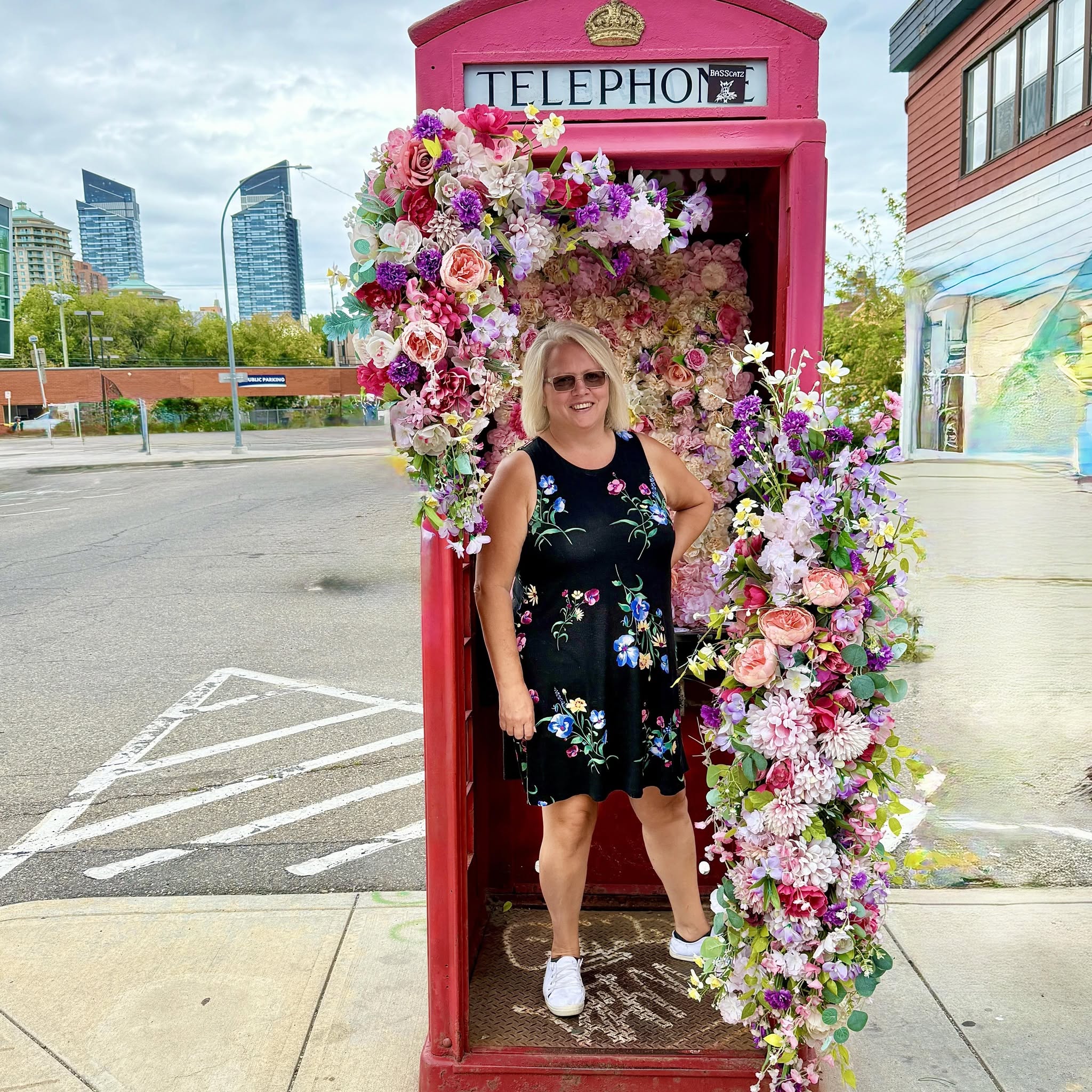 Kensington's Old British Phone Booth